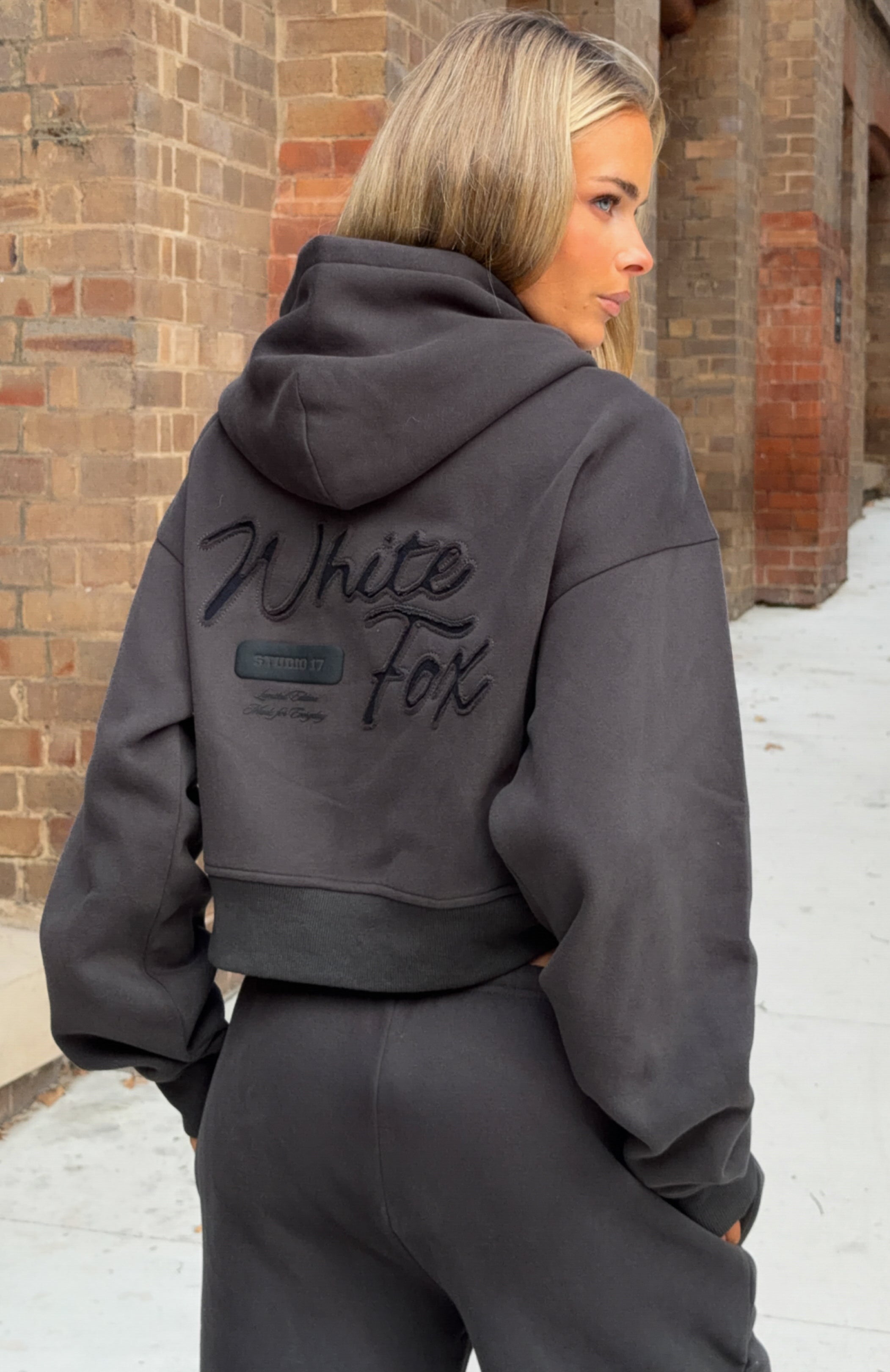 Studio 17 Willa Boxy Zip Front Hoodie Charcoal