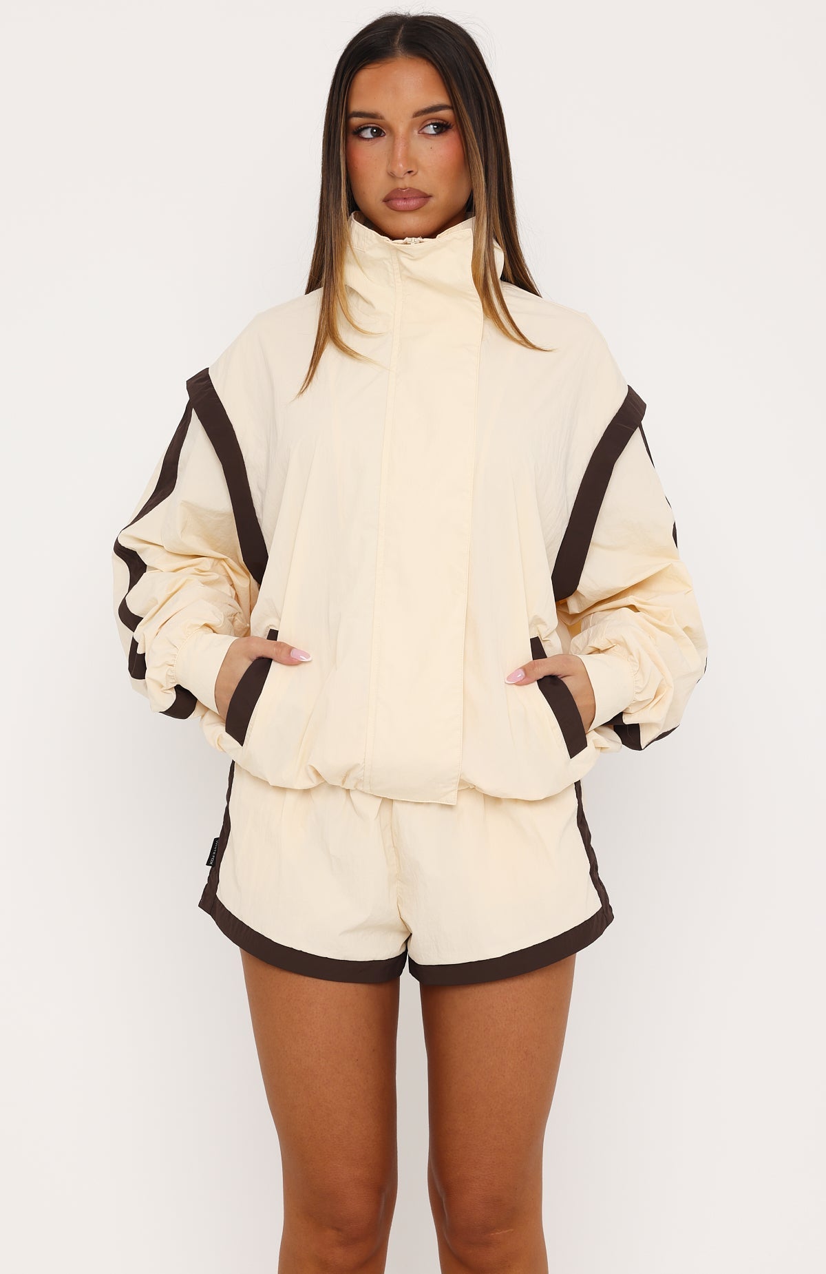 Love The Chase Cropped Shorts Cream/Chocolate
